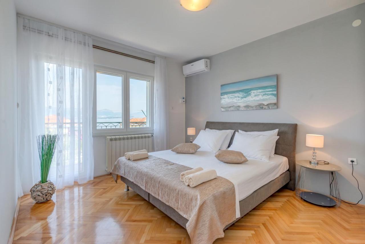 Apartments By The Sea Slatine, Ciovo - 11047 Exteriör bild
