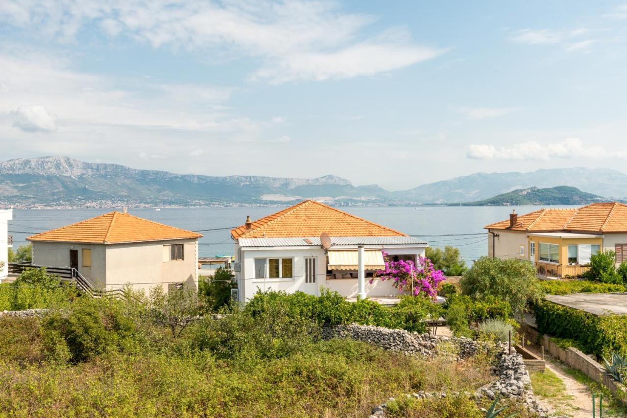 Apartments By The Sea Slatine, Ciovo - 11047 Exteriör bild